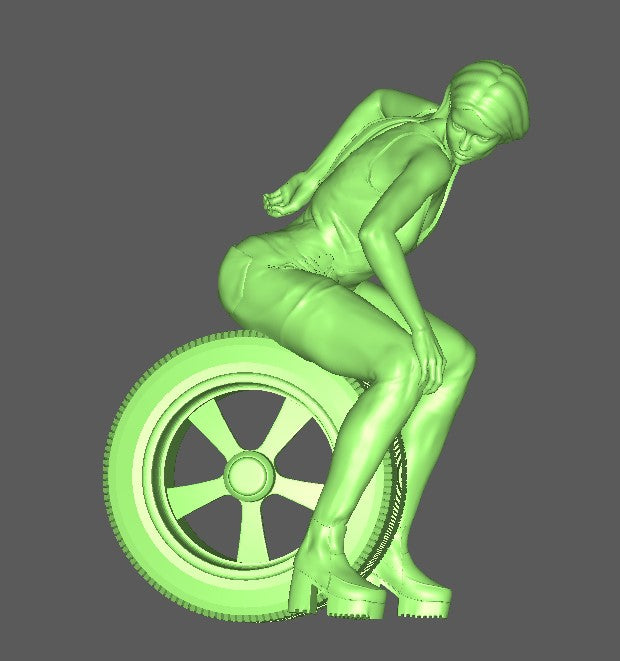 Boxenluder Mina 1:32