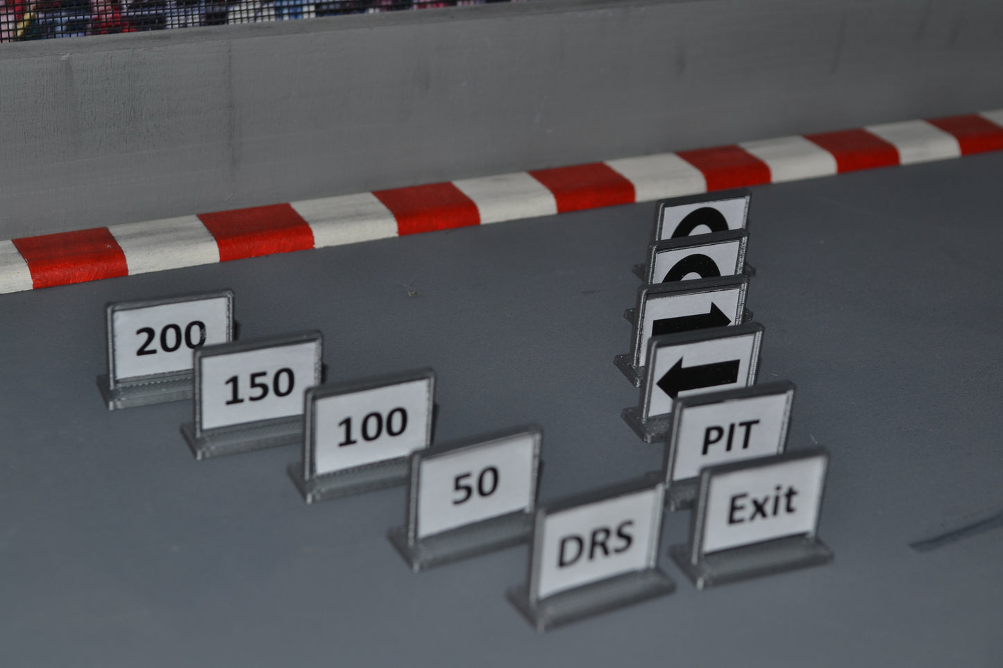Track Markers / Hinweisschilder Set 2 (10Stk) TMS02