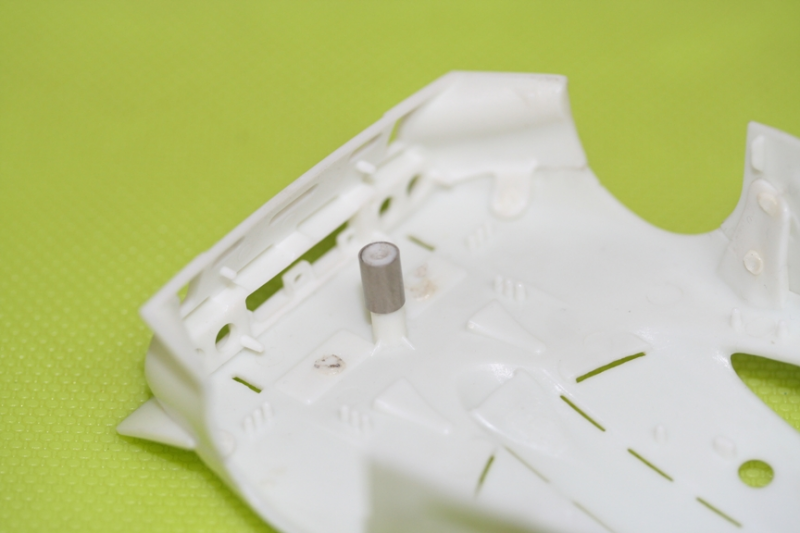Sloting Plus Karosserie Support Ø 4,7mm (2+2 Stk)